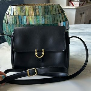 Lizclaiborne black purse
